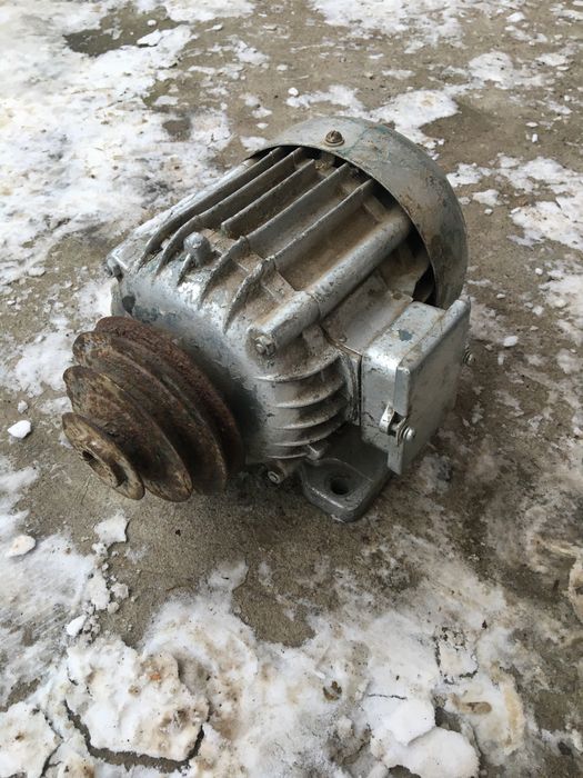 Продам електродвигун