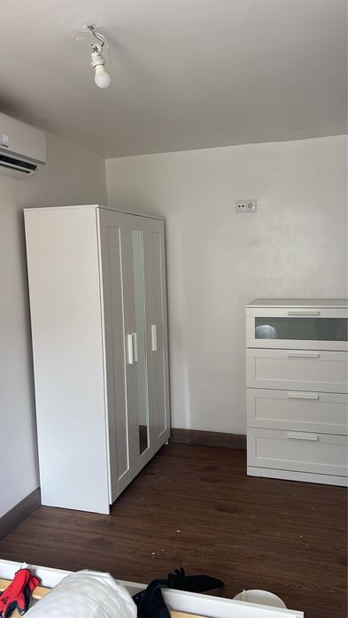 Arrenda-se MORADIA T2 MOBILIADA e cozinha equipada  MORADIA TOTALMENTE RENOVADA E MOBILADA.Centro Histórico do Porto (zona da Batalha)