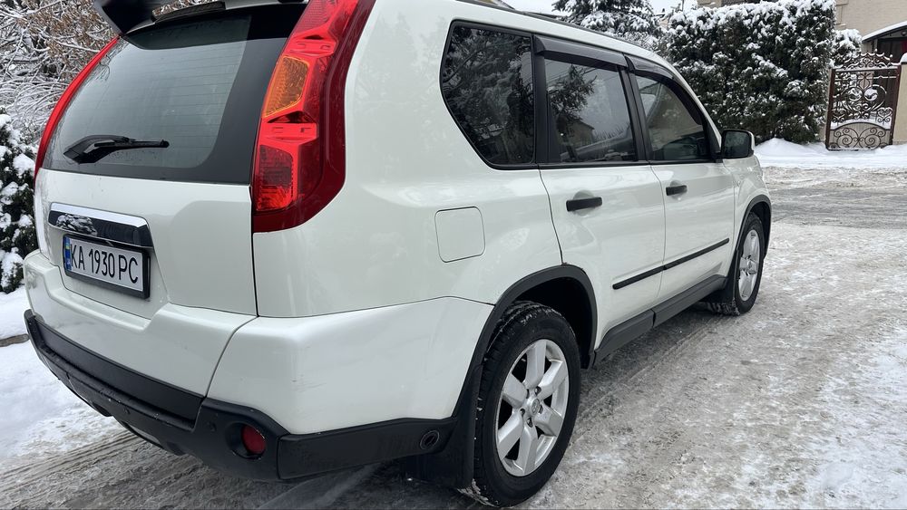 Nissan X-trail 2.0 avtomat 2008р