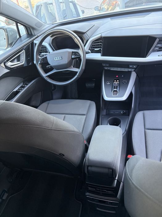 Audi Q4 - Etron (Com garantia AUDI)