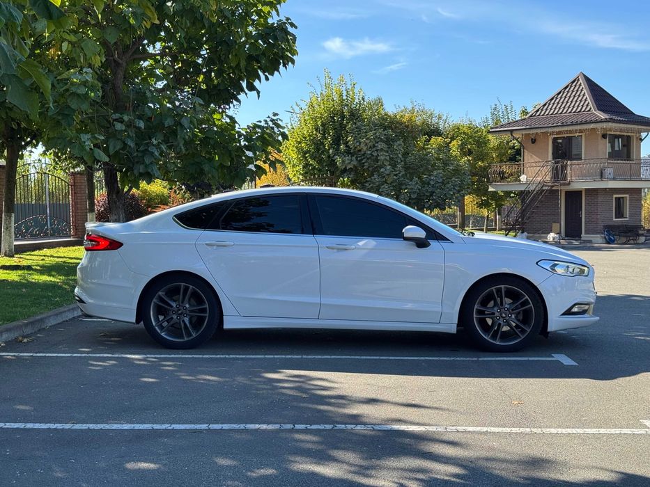 Ford Fusion 2017 2.5 Duratec AT (180 к.с.)