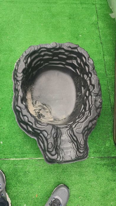 Lago pré fabricado com cascata