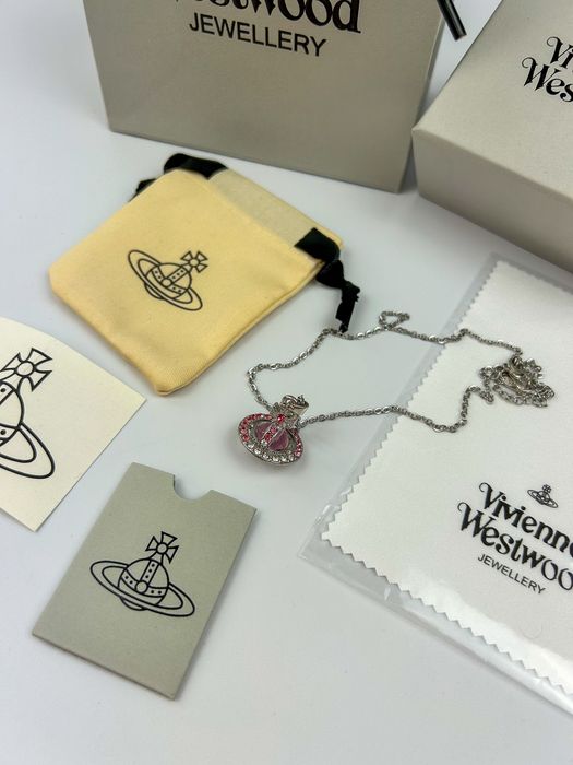 Підвіска Vivienne Westwood