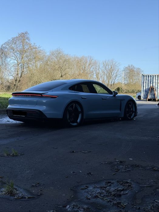 Porsche Taycan 4S 2022 – Exclusivo nesta configuração