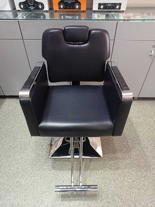 Перукарське крісло HB-A058 чорне (шкірозамінник) на гідравліці