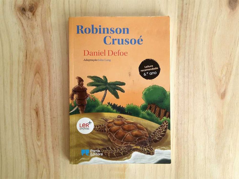 Livro "Robinson Crusoé" de Daniel Defoe