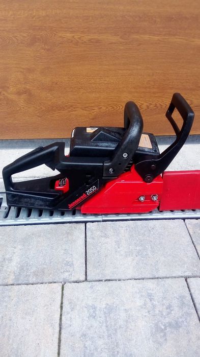 Jonsered 2050 moc 3,3 KM