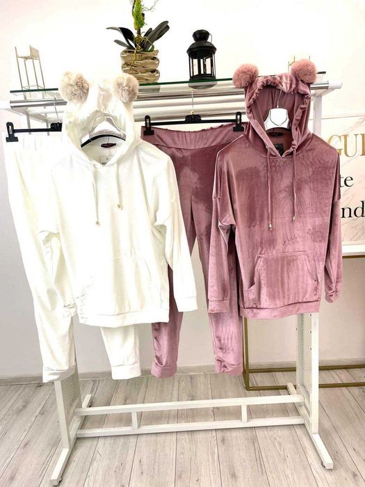 Mega WELUROWY dres MIŚ welur r.50-52-54 czarny