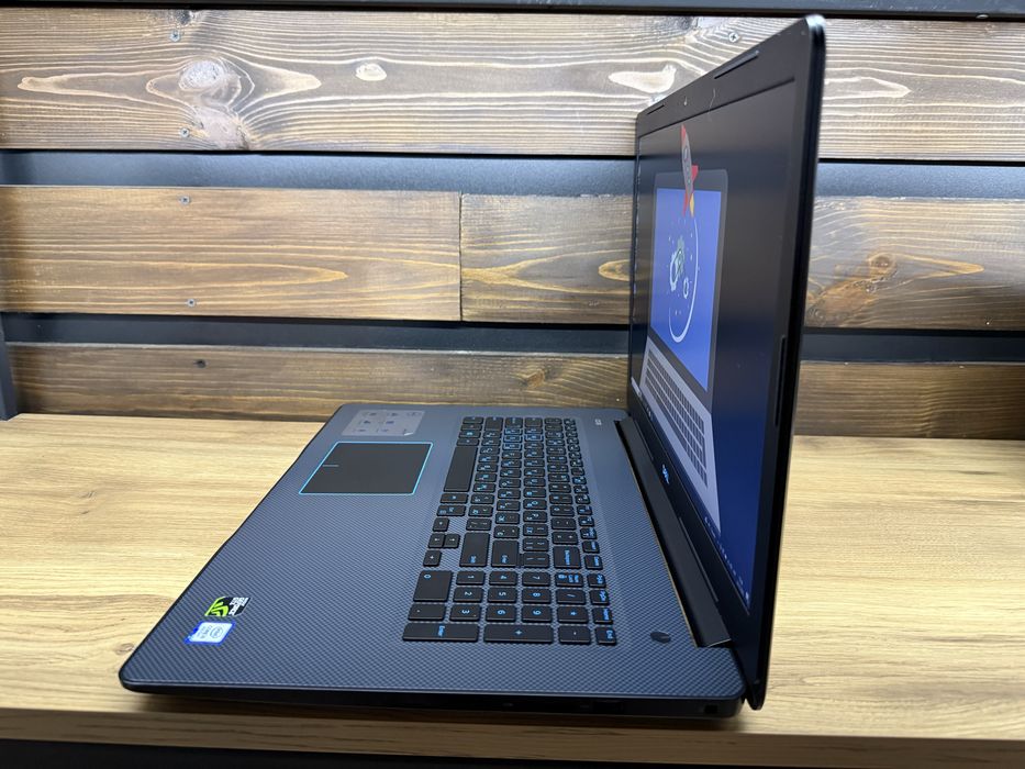 Dell G3 3779 17,3" FHD GTX 1050 i5-8300H/32GB/256GB +1TB/32%