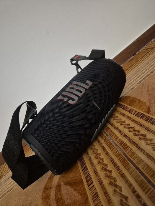 Coluna JBL extreme3
