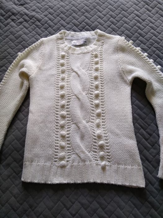 Sweter damski biały warkocz