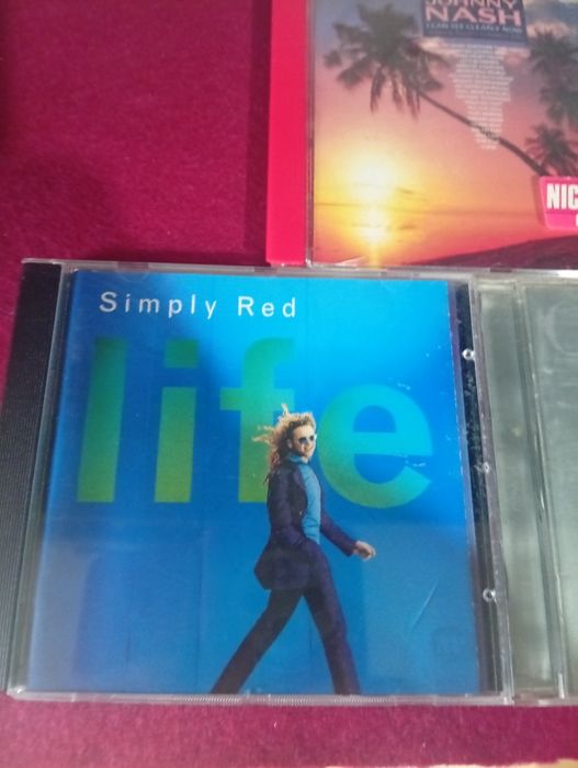 Conjunto de CDs varios