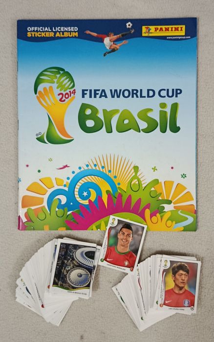 Caderneta BRASIL 2014 vazia+ 235 Cromos diferentes