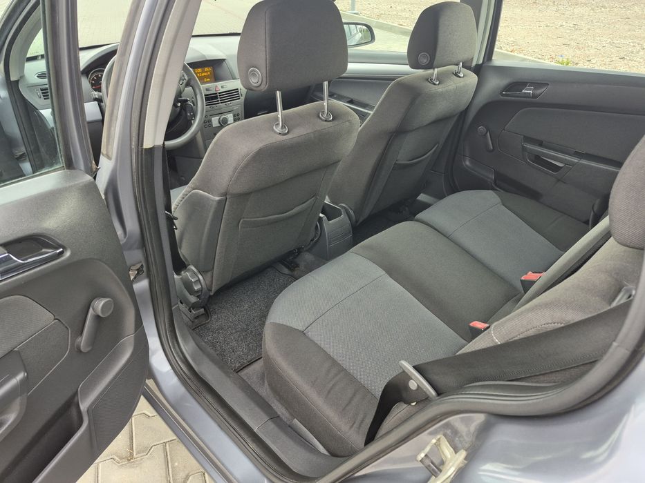 Opel Astra H 1.6 105KM Benzyna Klima 8xPoduszka Tempomat Alufelgi