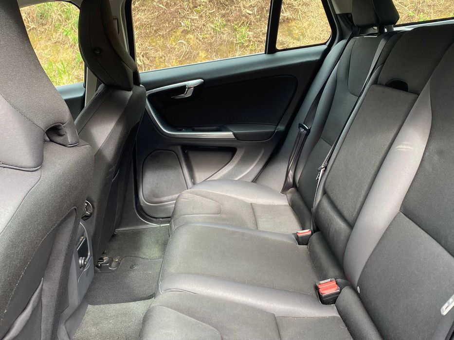 Volvo V60 1.6D Drive Junho de 2011