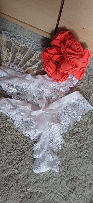 Majtki nowe,  stringi,  spełniam życzenia