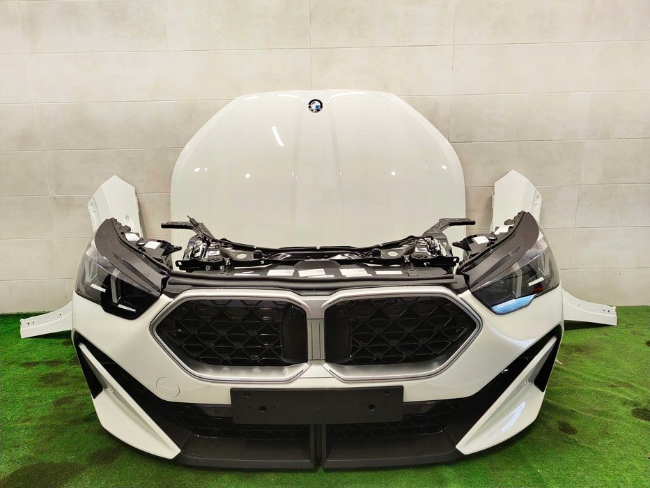 BMW X2 iX2 U10 Бампер передній