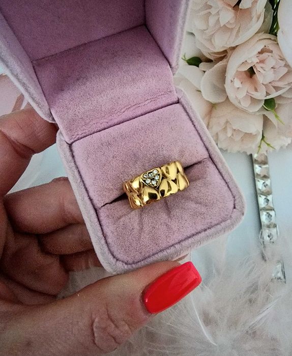 Obrączka dmuchane serduszka cyrkonie r. 8 stal chirurgiczna 316L cudo