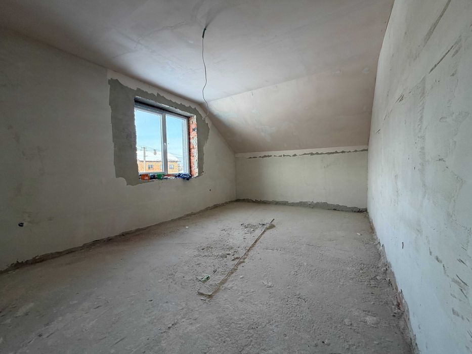 Шикарний Будинок біля Міста готовий до ремонту