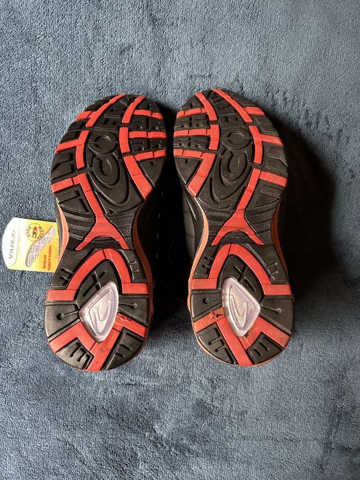 Botas de segurança biqueira de aço. Novas.