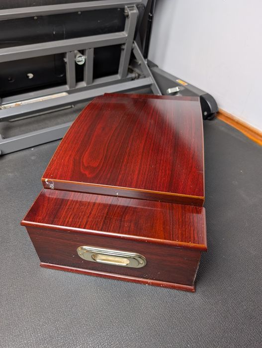 Велика деревяна шкатулка  коробка для зберігання