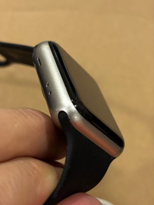 Apple Watch Series 3 42mm com Garantia, cabo e Bateria 95%