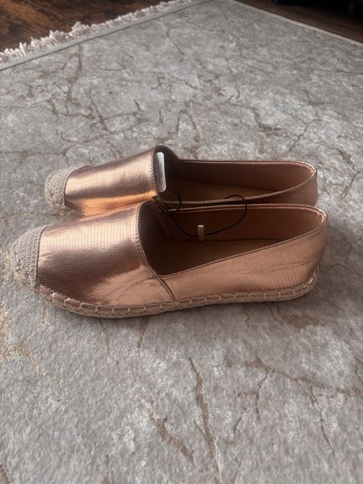 Buty damskie typu espadryle