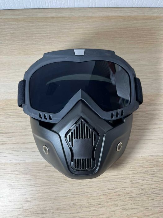 Máscaras de Motard com Óculos – Novas | Várias Cores | 7,50€ cada