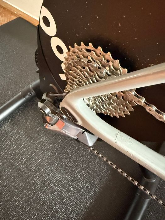 Canyon Ultimate CF SL 8 Disc Ultegra Di2 2x12 bez kół