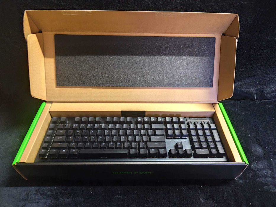 Razer BlackWidow v4 Mechanical Keyboard (Green Switches)64575276690563121