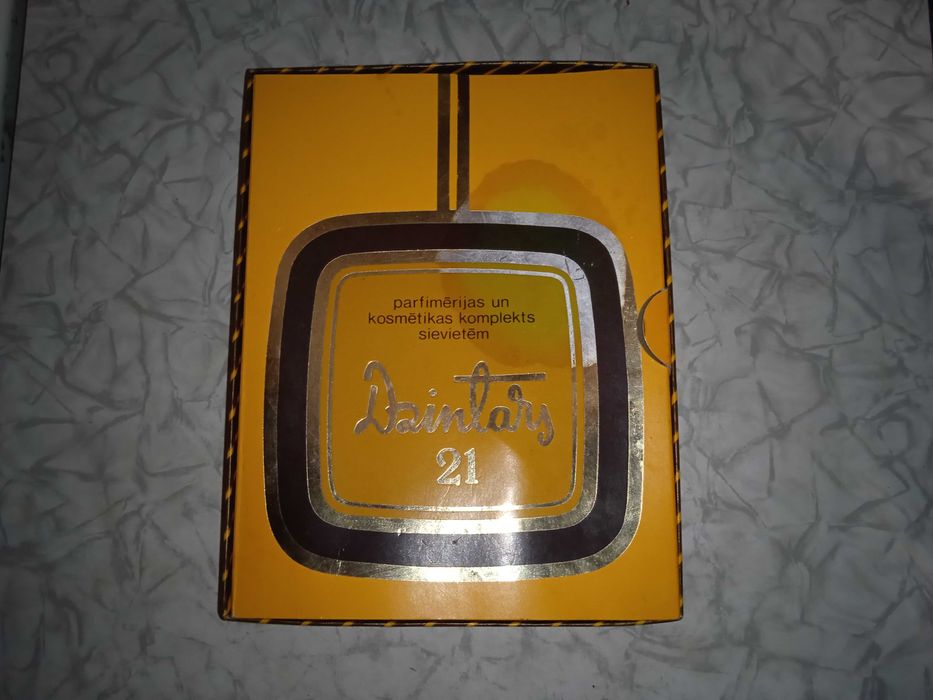 Коробка от духов Дзинтарс 21 раритет СССР