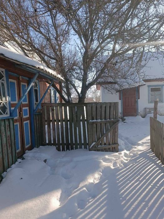 Продаж будинку (дачі)