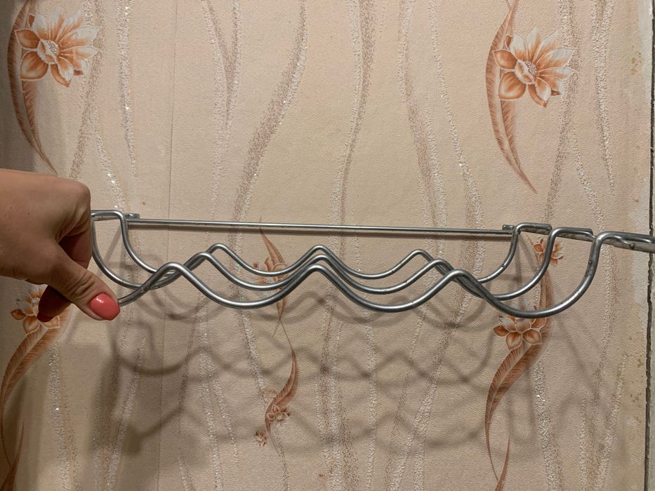 Полиця металічна під пляшки для холодильника