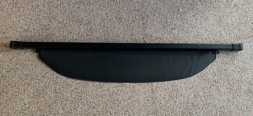 Шторка багажного отделения Toyota Rav4, черная, 2013-17