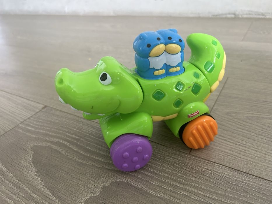 Інерційна іграшка каталка Крокодил Fisher Price