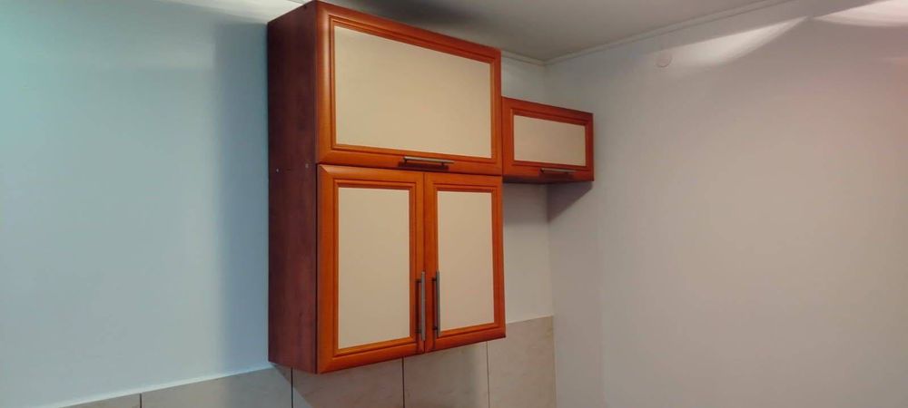 Komplet mebli kuchennych - stan bardzo dobry