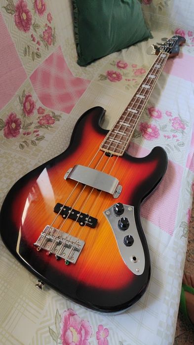 Baixo Harley Benton Jazz Bass