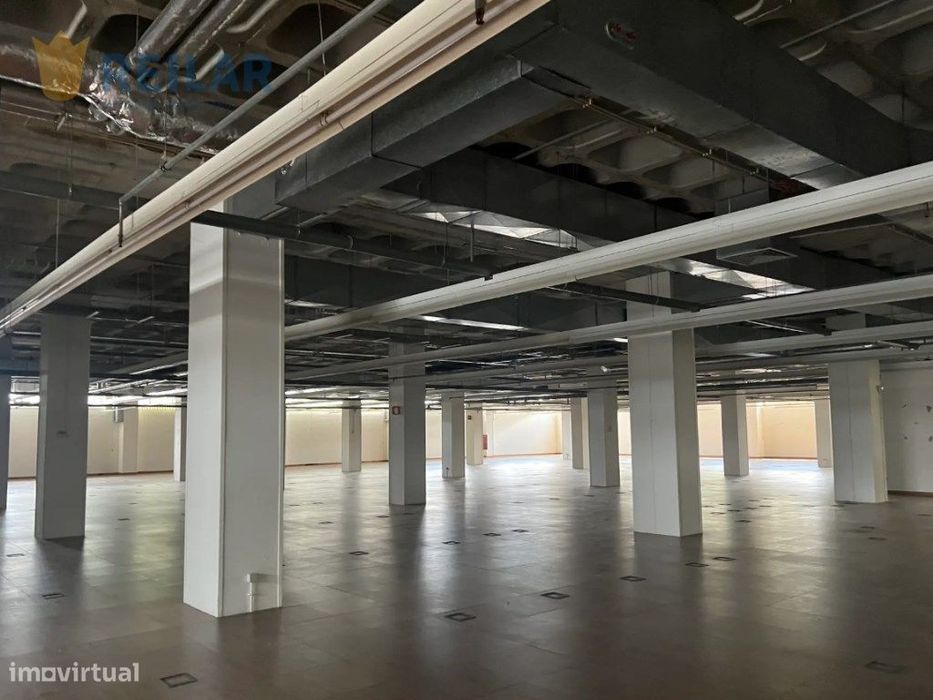 Carnaxide - Armazém 14.000 m2