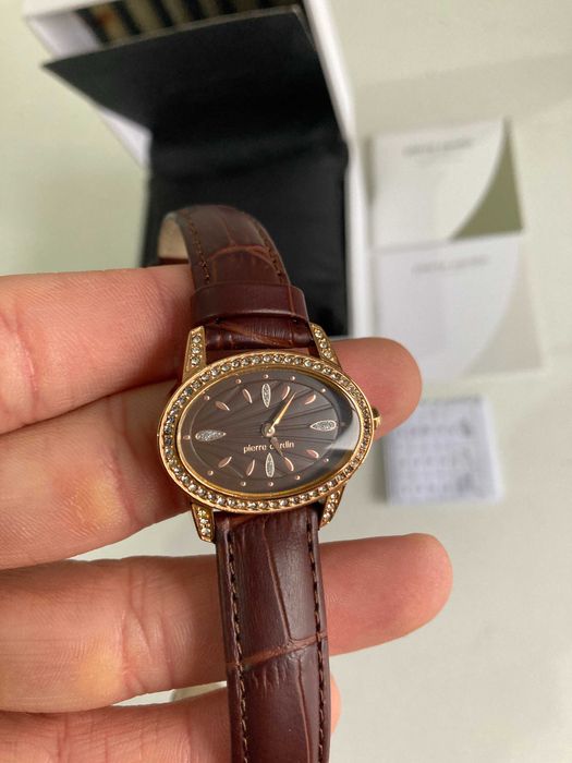 Relógio Pierre Cardin PC104202F03 com pulseira de couro - como novo