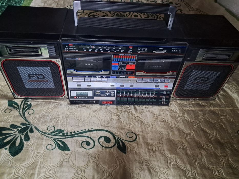 Продам магнітофон двокасетний