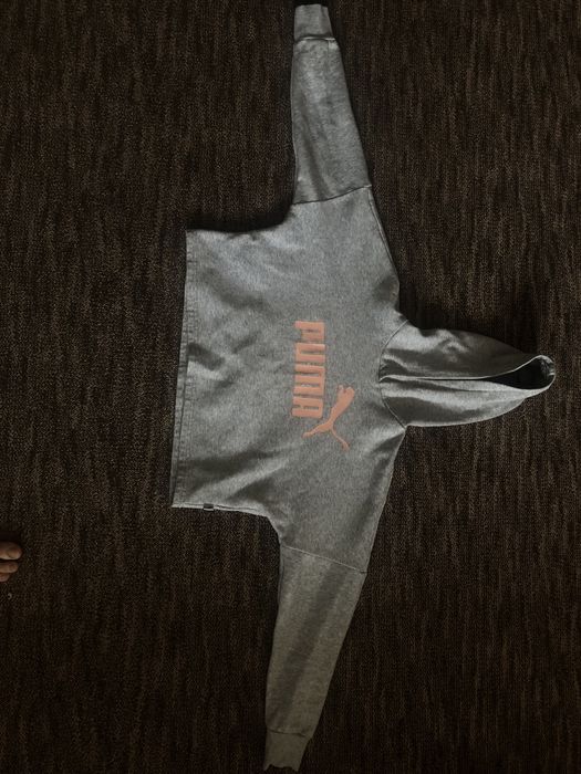 Продам оригінальну кофту Puma