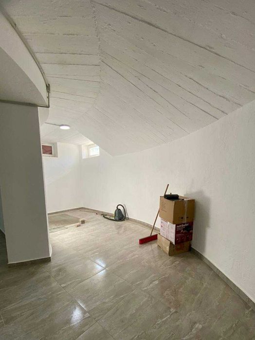 Оренда комерційного приміщення по вулиці Шухевичів