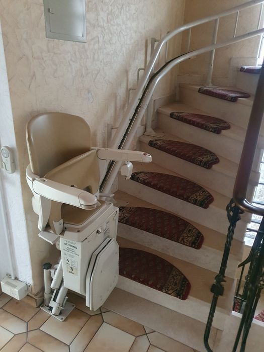 Winda krzesełko schodowe skrętne