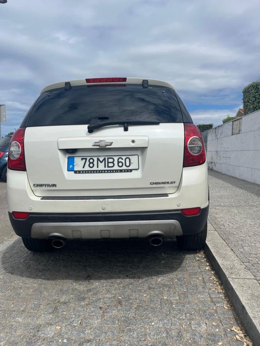 Chevrolet Captiva • 7 Lugares • Teto Panorâmico • Muito Estimado