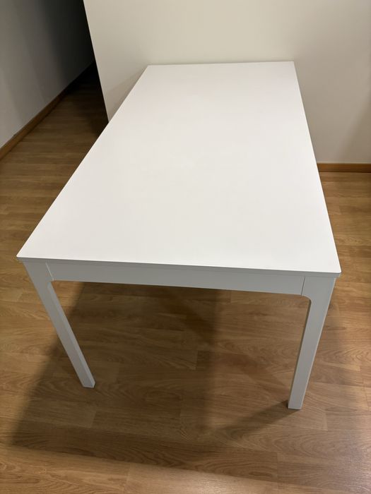 Mesa de jantar com 6 cadeiras - IKEA