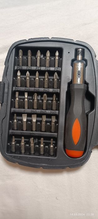 Інструмент Black+Decker новий