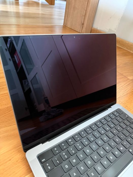 MacBook Pro M1 14 cali, rok 2021 /16GB/ 512 GB/ 90% Bateria