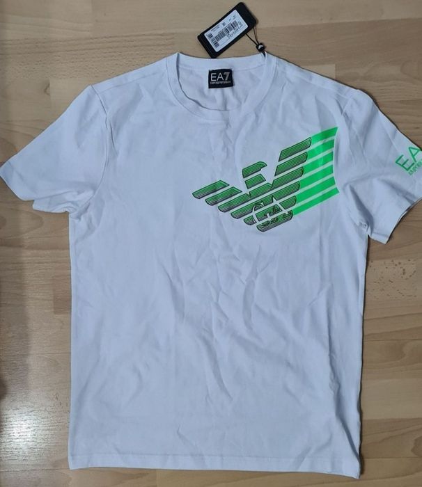 Tshirt emporio armani ea7.