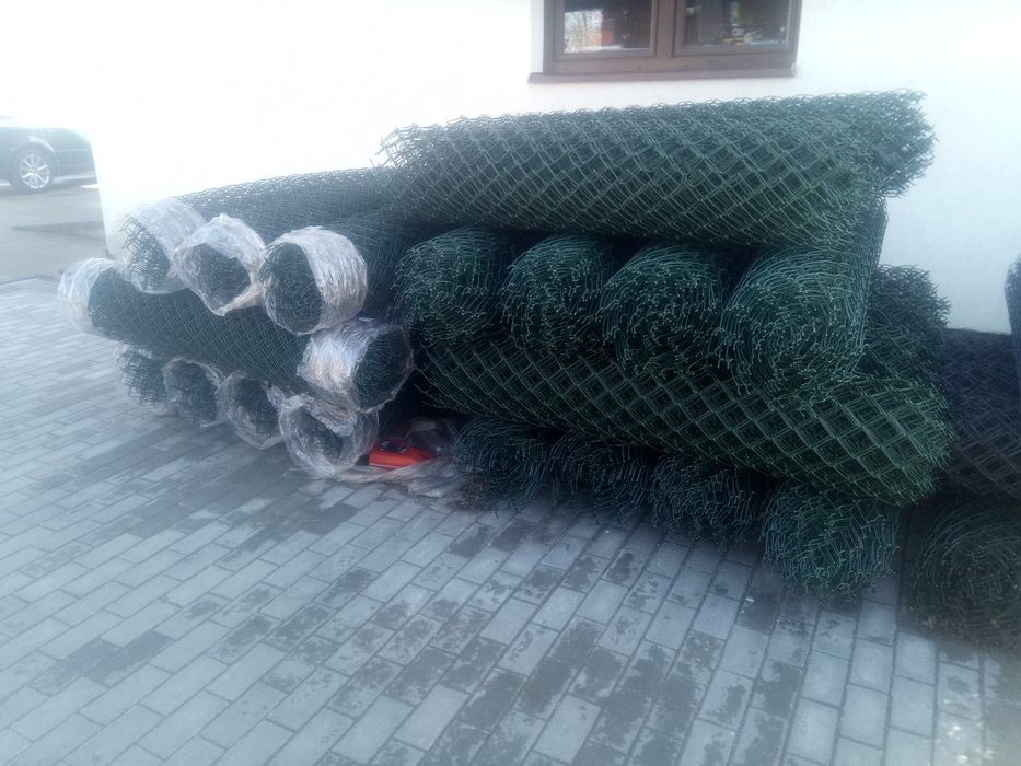 Siatka budowlana leśna ogrodzeniowa słupki