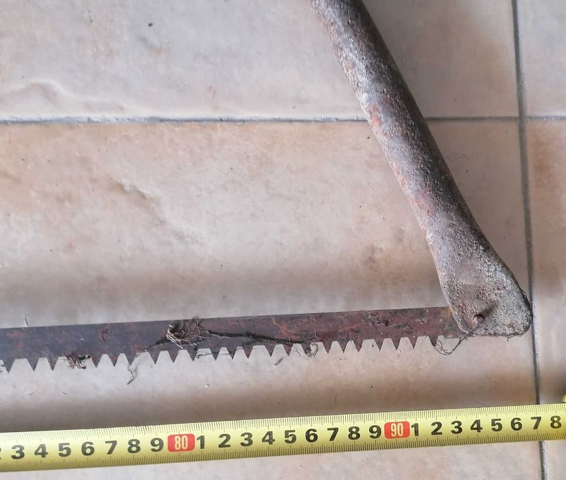Serra ou serrote lenha ou outros, 90 cm, por 5€
